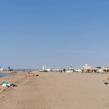 Valras-loc T2 Spacieux Et Calme Au Coeur De Apartment Valras-Plage