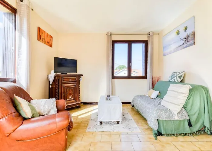 Valras-loc T2 Spacieux Et Calme Au Coeur De Apartamento Valras-Plage